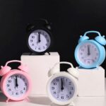 Mini alarm clock key chain - Image 3