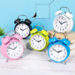 Mini alarm clock key chain - Image 5